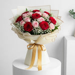Load image into Gallery viewer, Pink Red Roses Romantic Bouquet