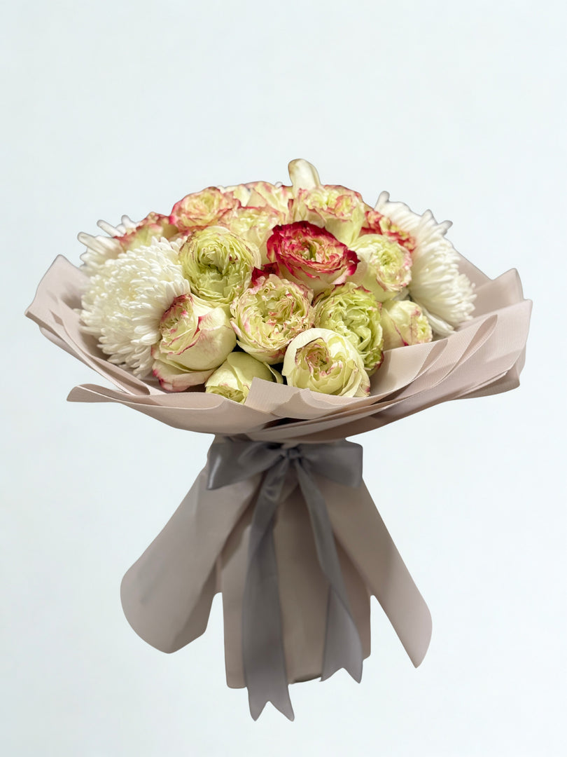 Apple Jack & Snow-White Velvet Signature Bouquet